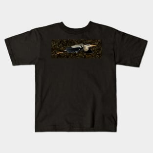 INCIDENT LIGHT ~ GREY HERON IN FLIGHT Kids T-Shirt